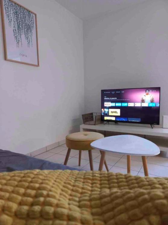Apartmán Superbe T2 Avec Parking Prive Agen Exteriér fotografie